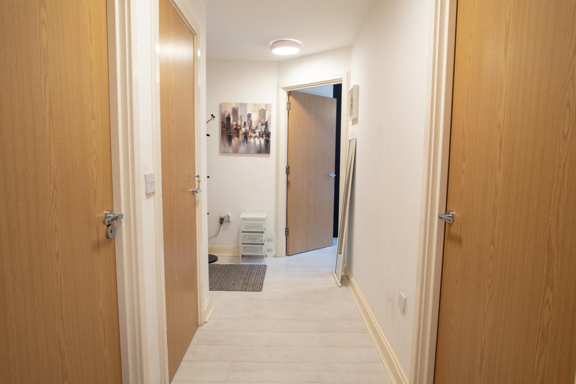 Two-Bedroom Luxury Apartment With Workspace, Free Secure Parking & Coffee برمنغهام المظهر الخارجي الصورة