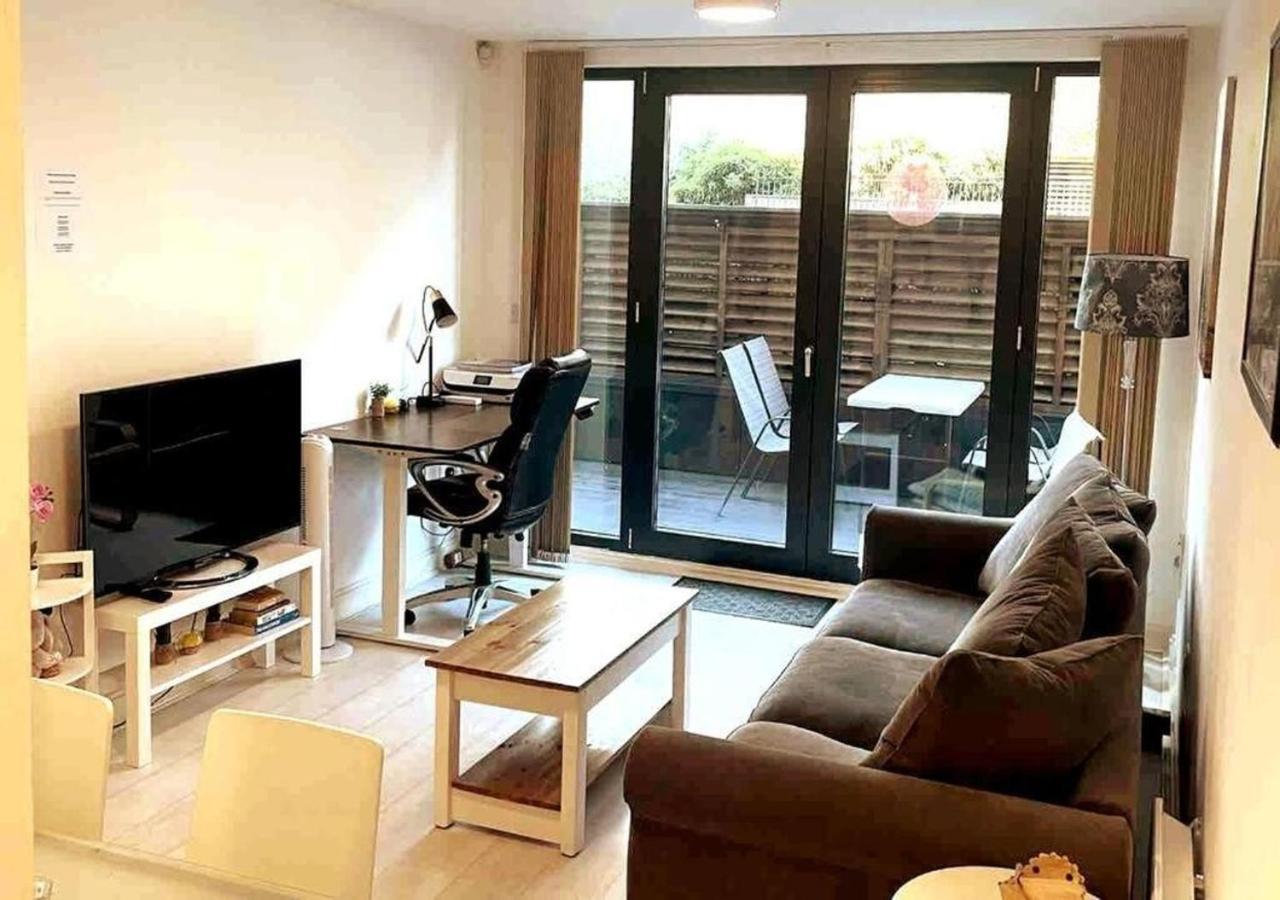 Two-Bedroom Luxury Apartment With Workspace, Free Secure Parking & Coffee برمنغهام المظهر الخارجي الصورة